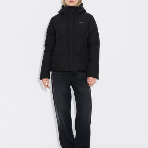 Besseggen Lt Short Jkt Black