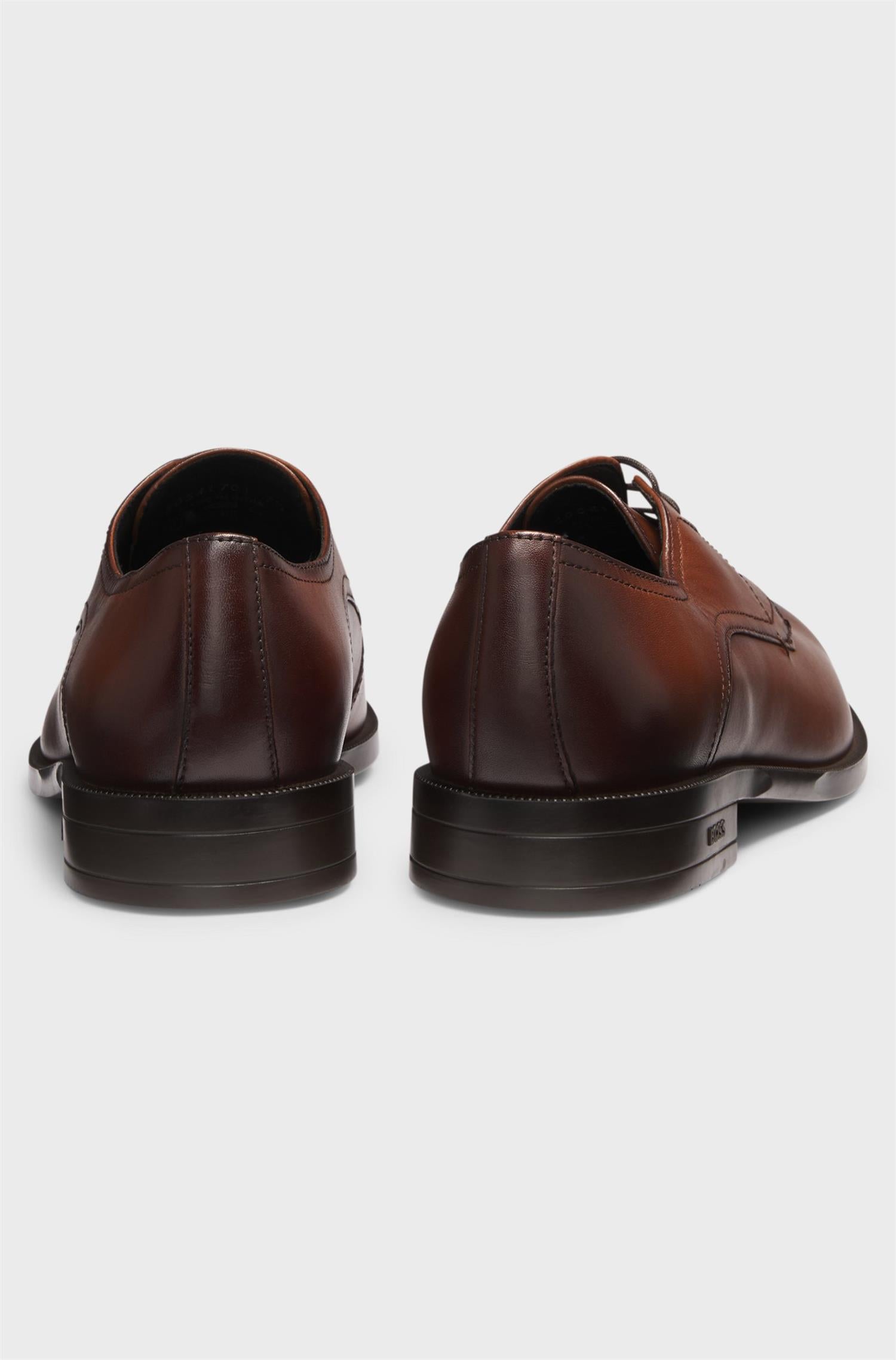 Derby Shoes in leather Brown