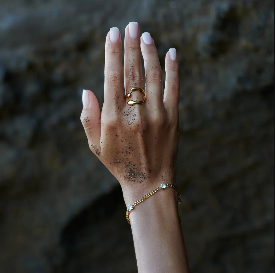 Clara - Claw Ring Stainless Steel gold