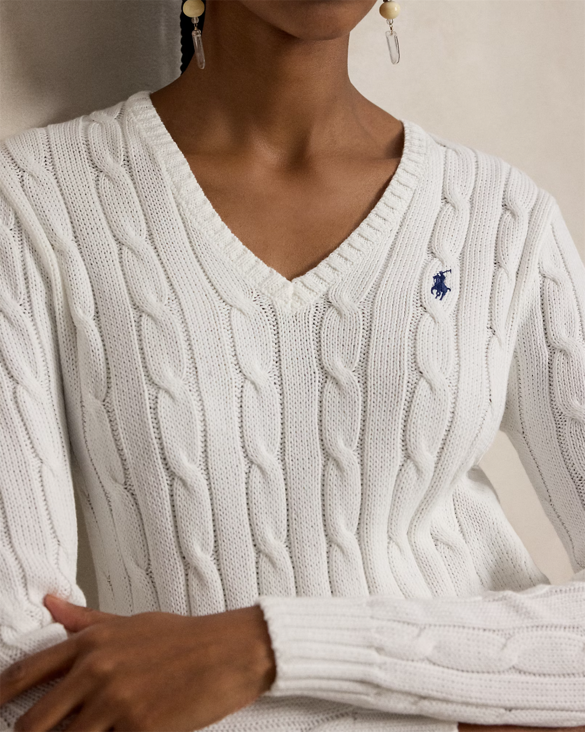Cable-Knit Cotton v-neck jumper white