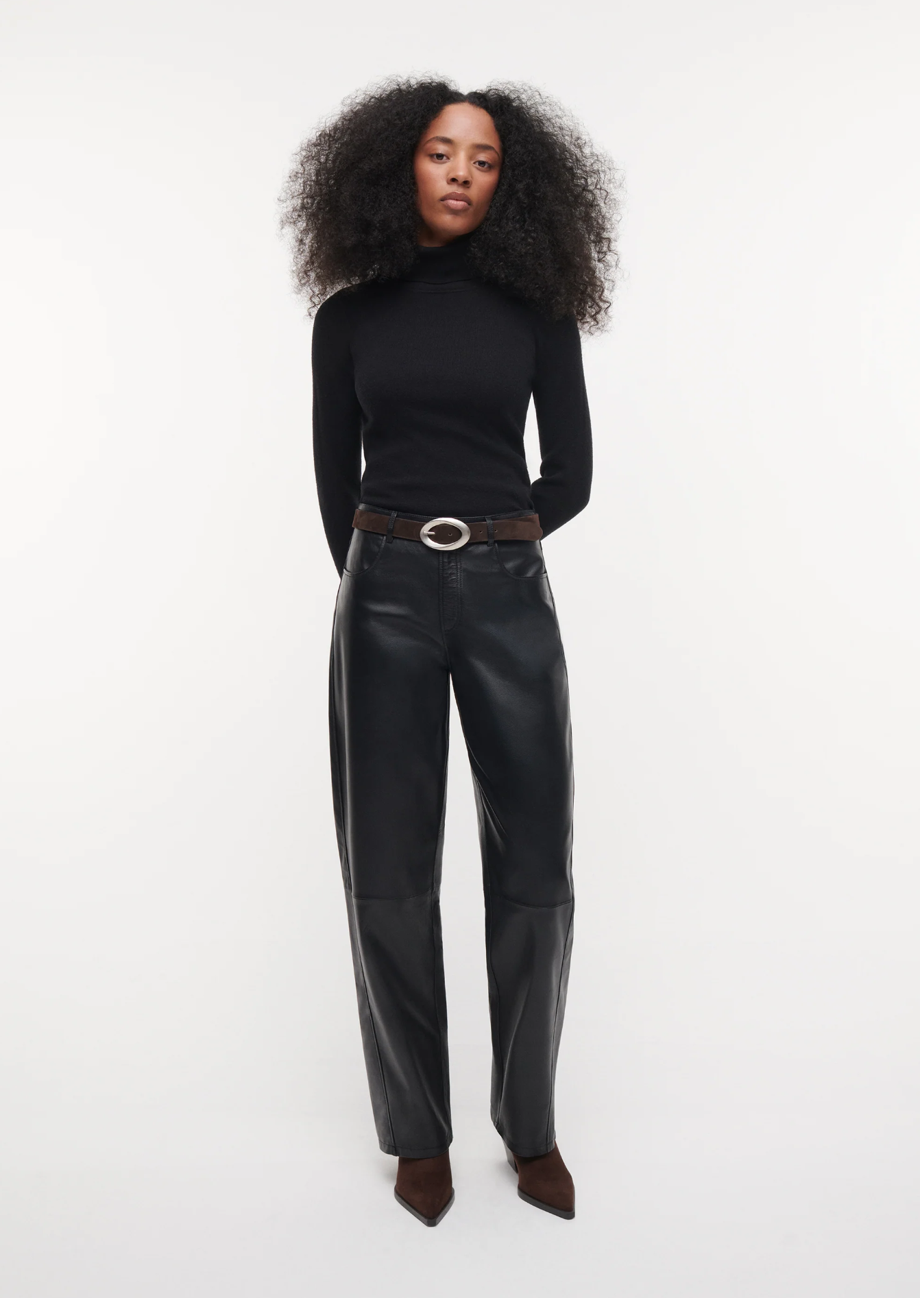 Aila Sheep Soft Waxed Black