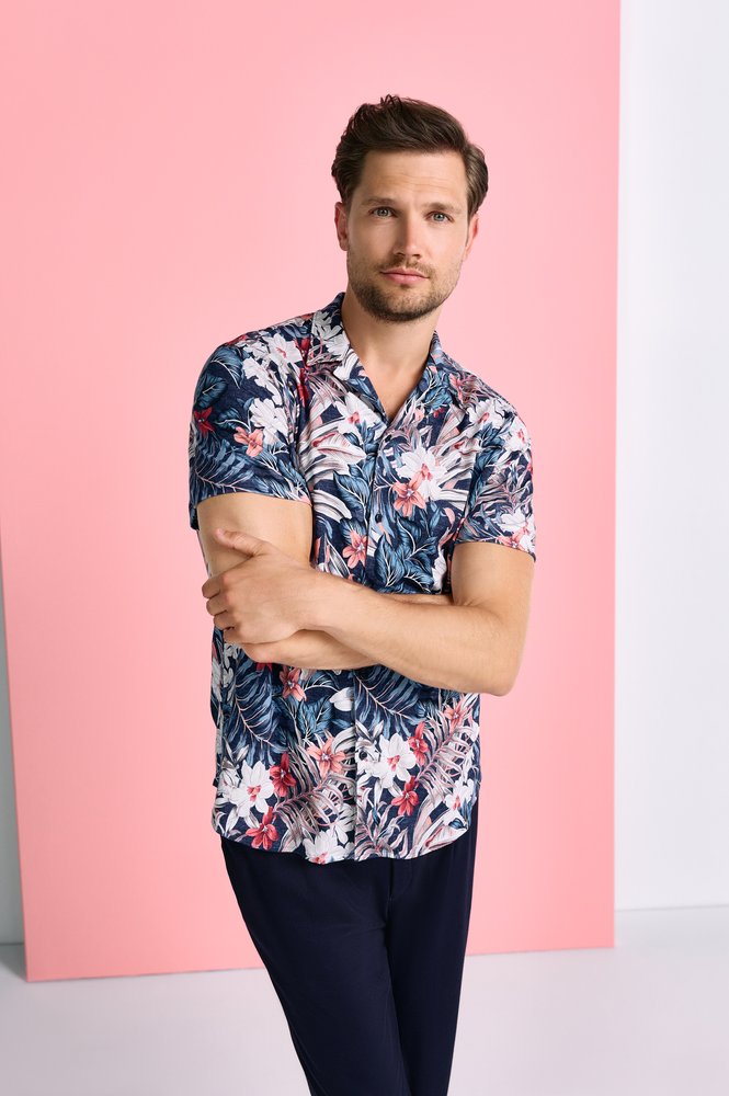 Casual Lido 1/2 Apricot and Blue Flowers