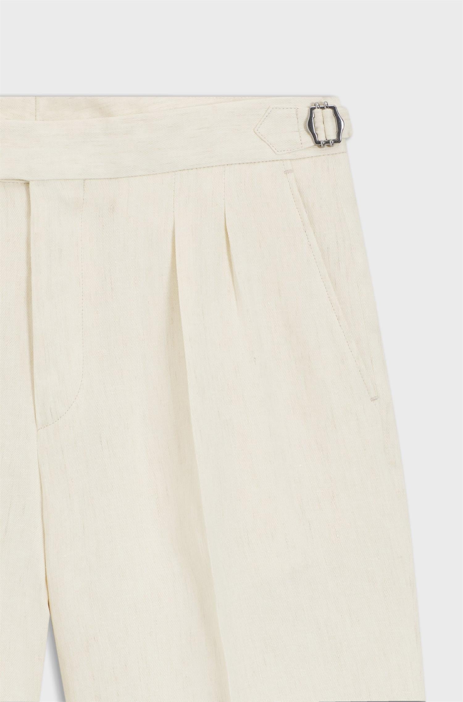 Perin Tapered Shorts With Front Pleats