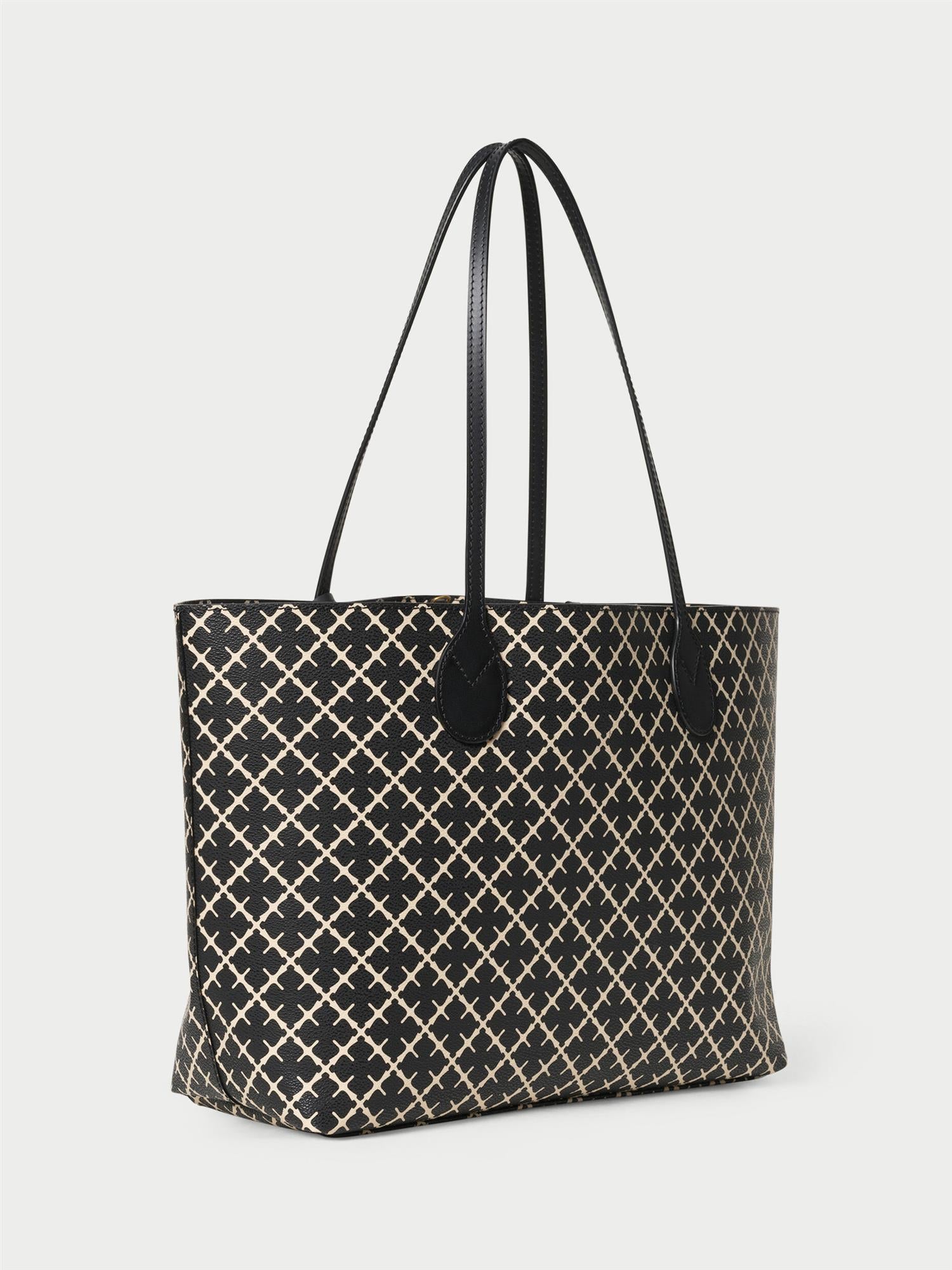 Abigail AW-26, Black