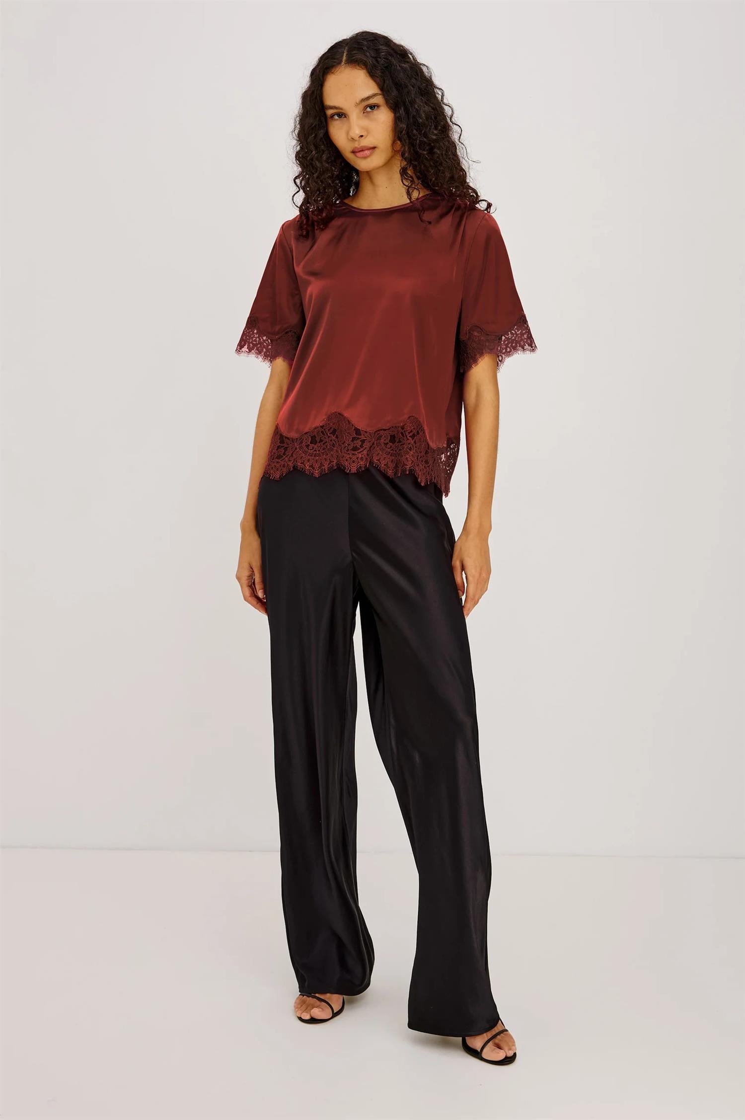 Sonora Top w/lace Crimson