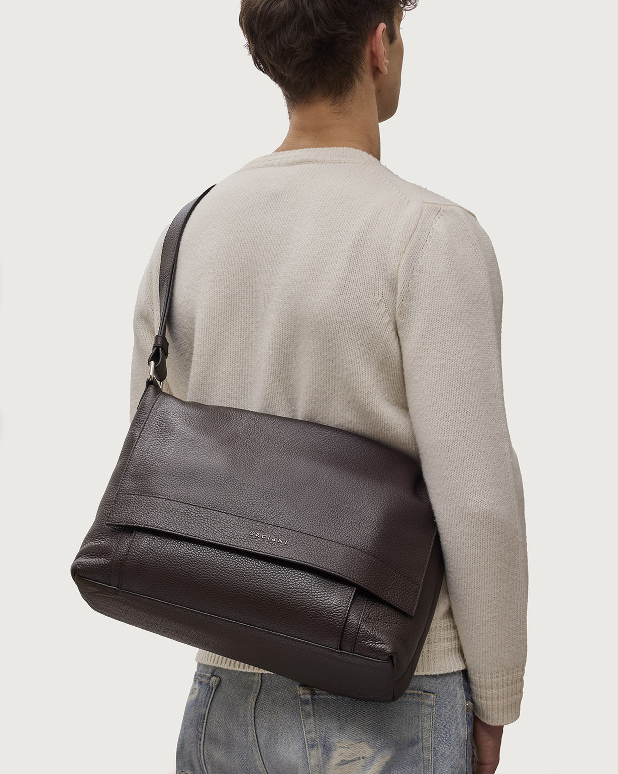 Micron dollar leather messenger bag Ebony