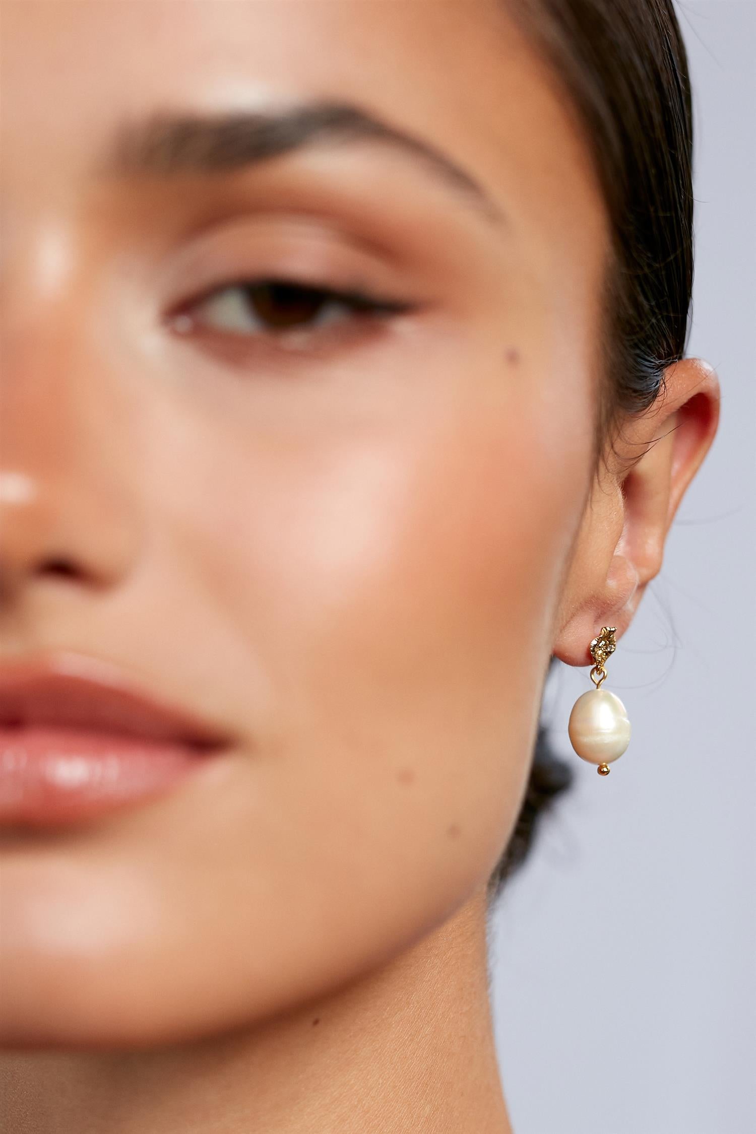 Under the sun earrings