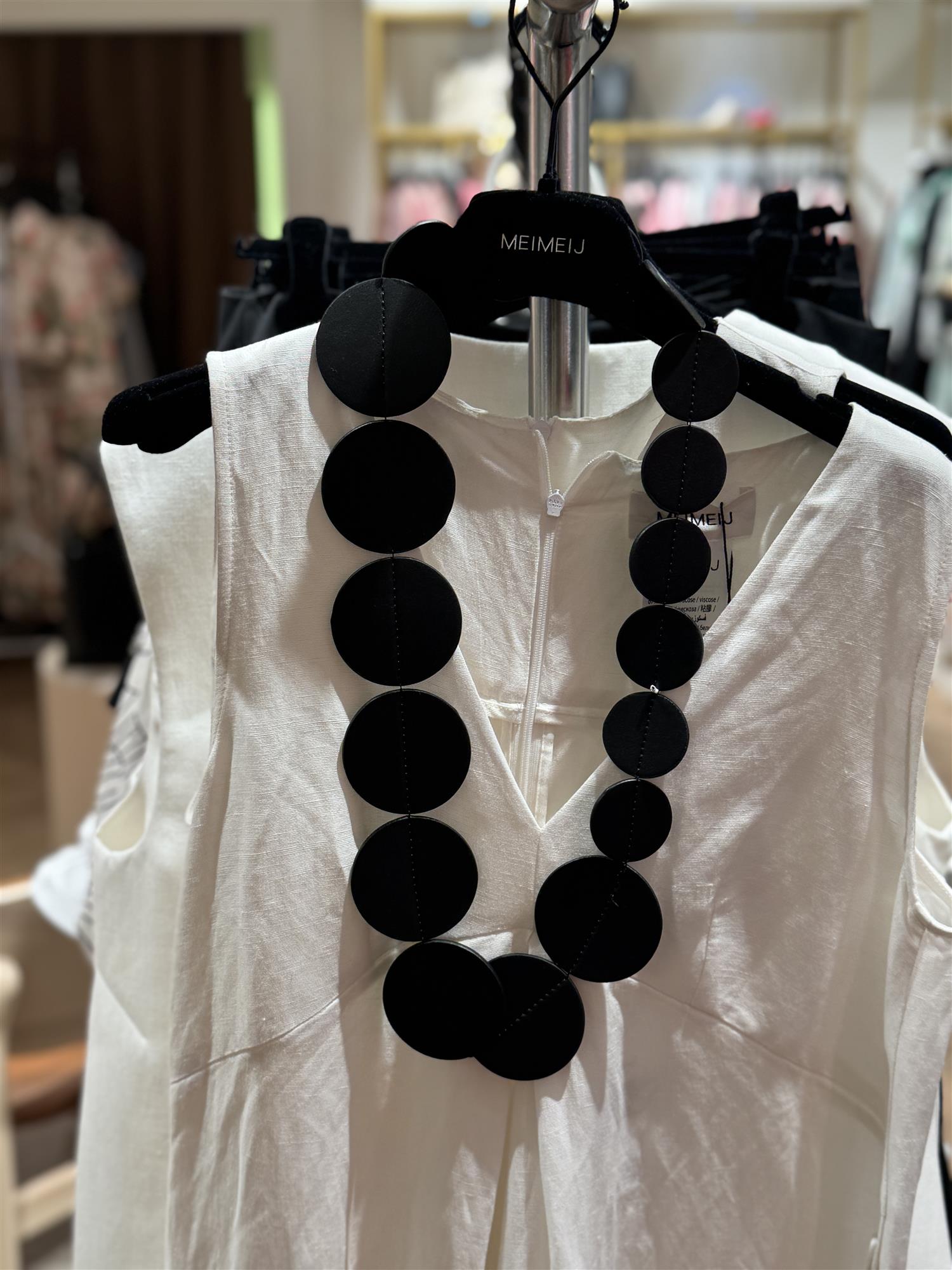 NECKLACE-BLACK