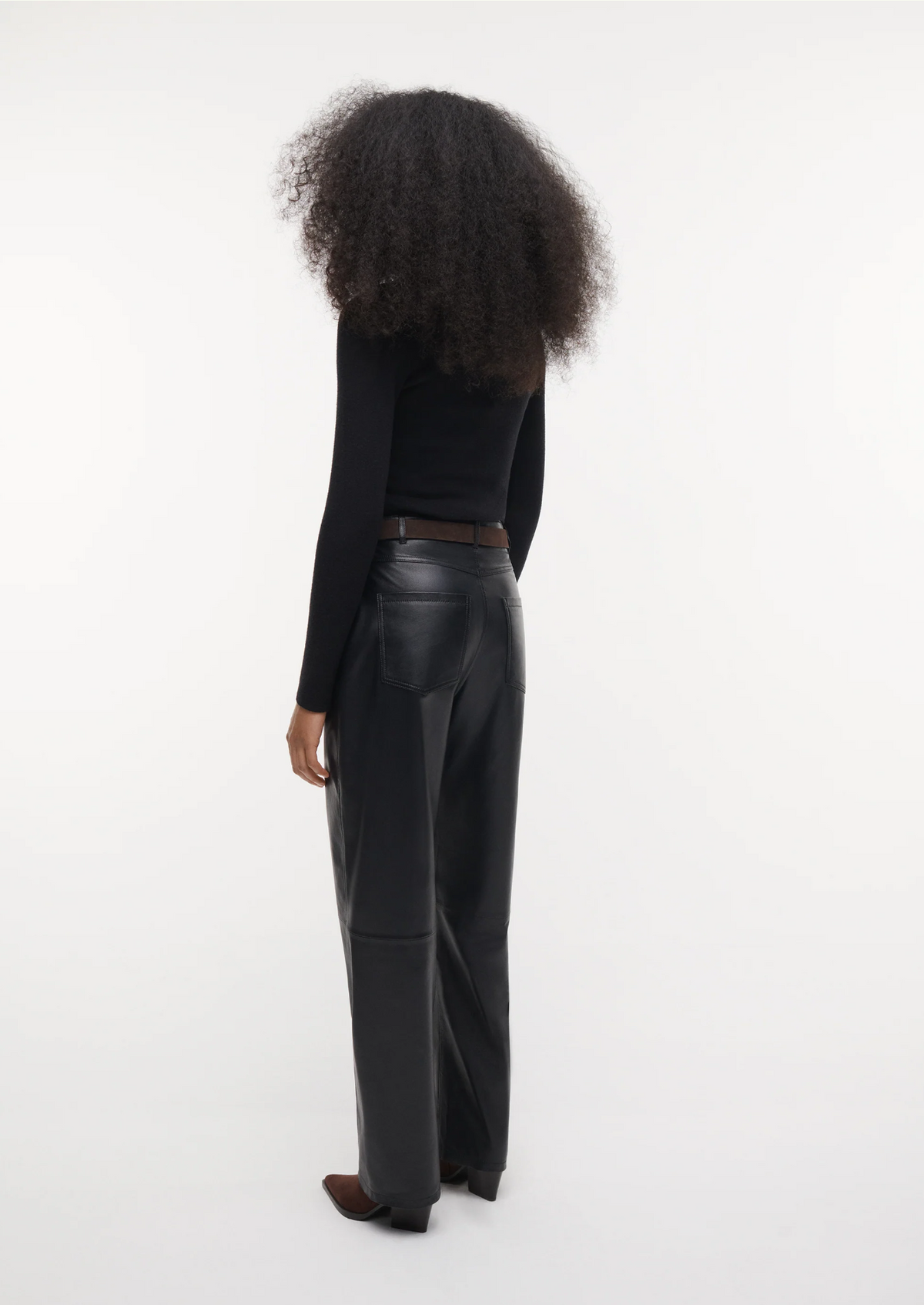 Aila Sheep Soft Waxed Black