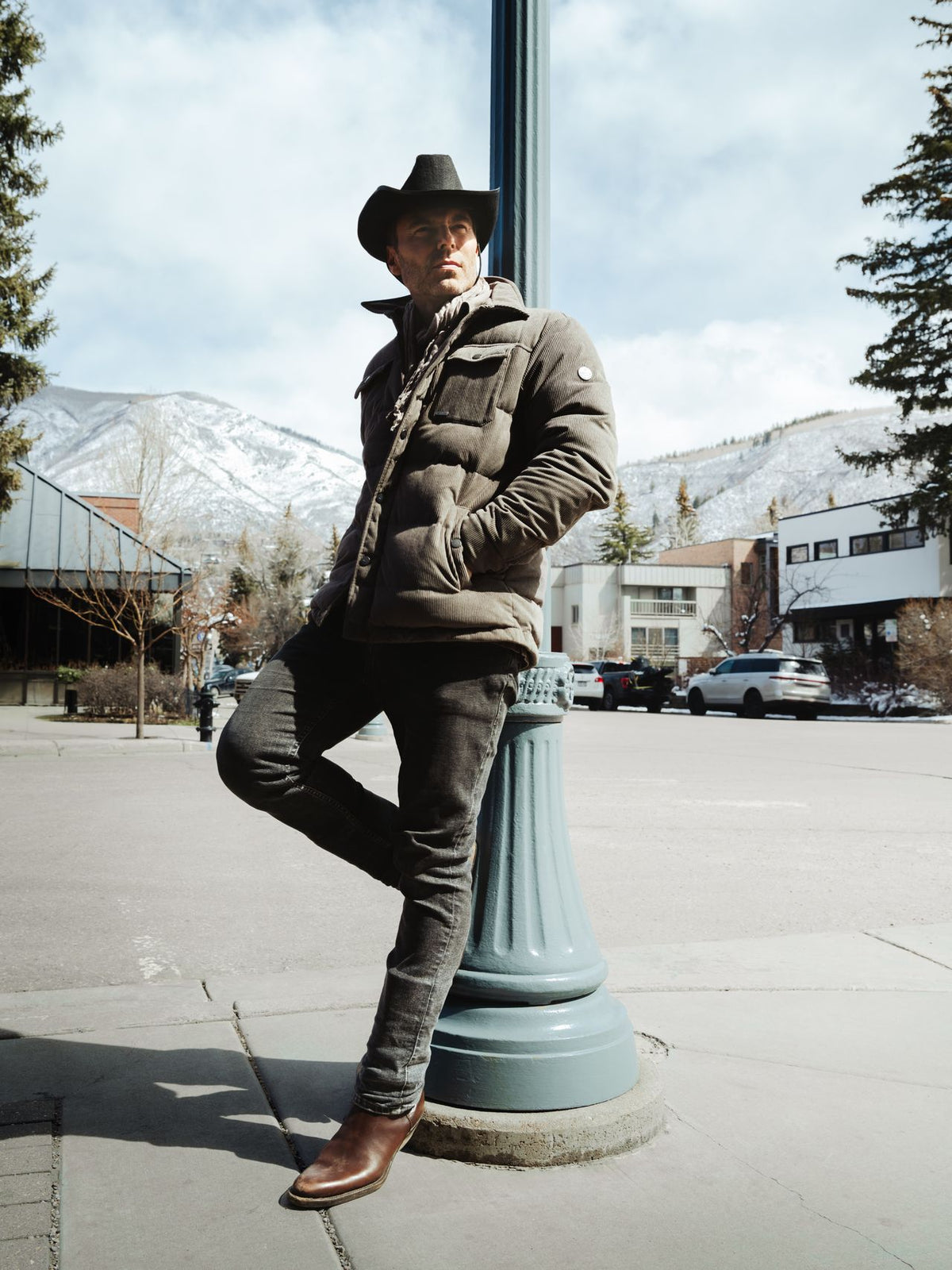 Bassano Corduroy Down Jacket  Morel