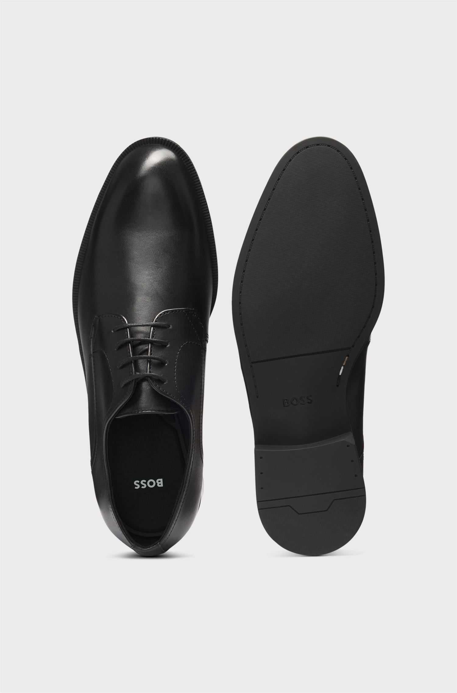 Derby Shoes in leather Black