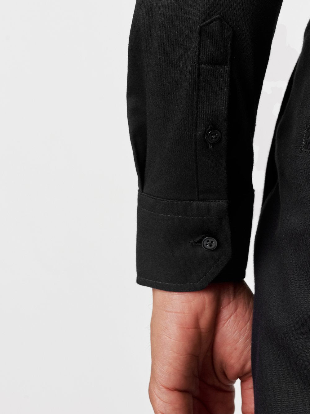 Essential Hai 1/1 Solid Black