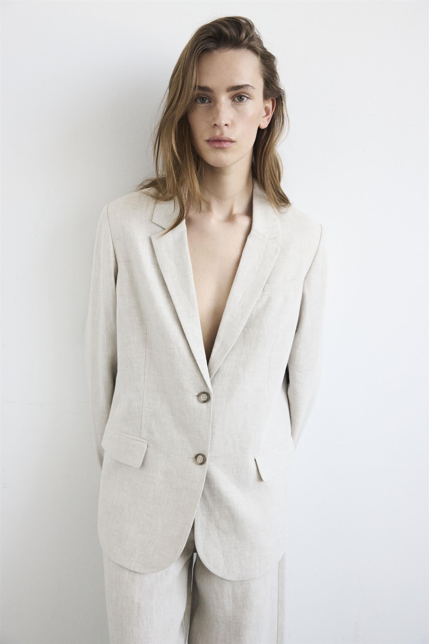 Hannahfv 888 Crystal Linen