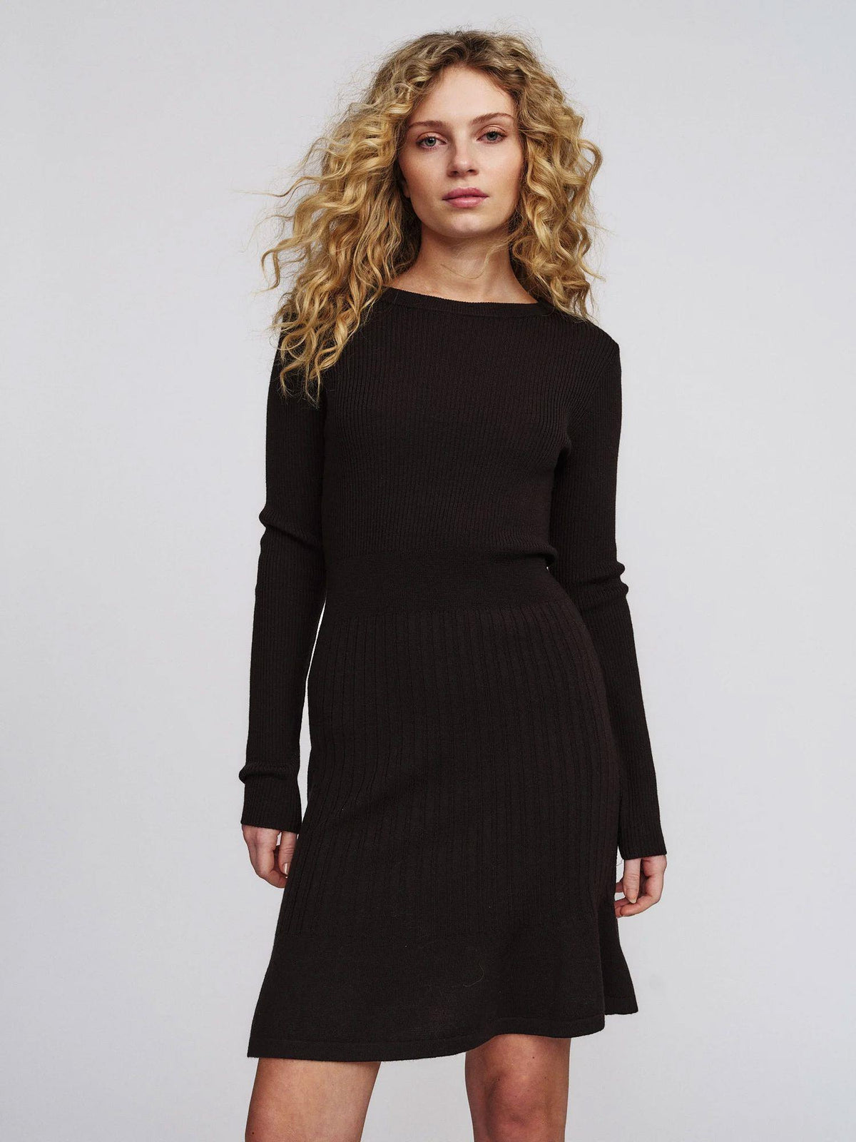 Oline Merino Dress Dark Brown