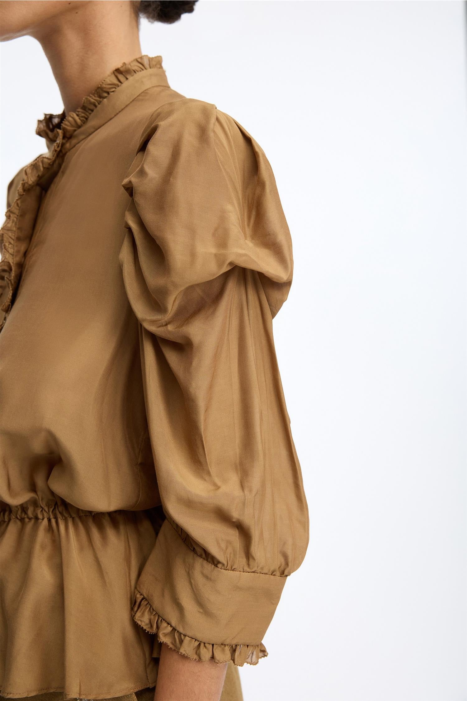 Vastu Blouse Nature