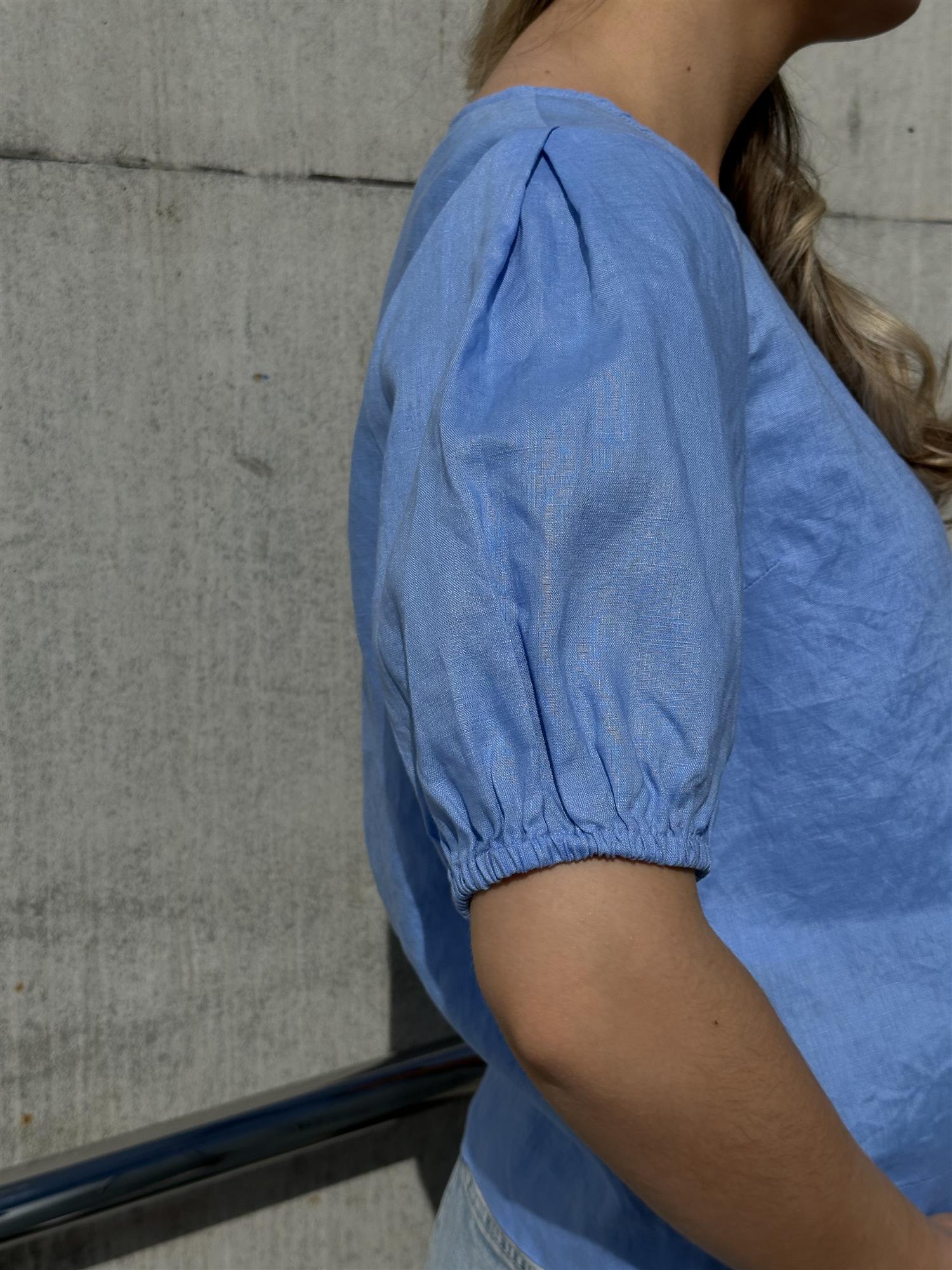 Rose linen Top Blue
