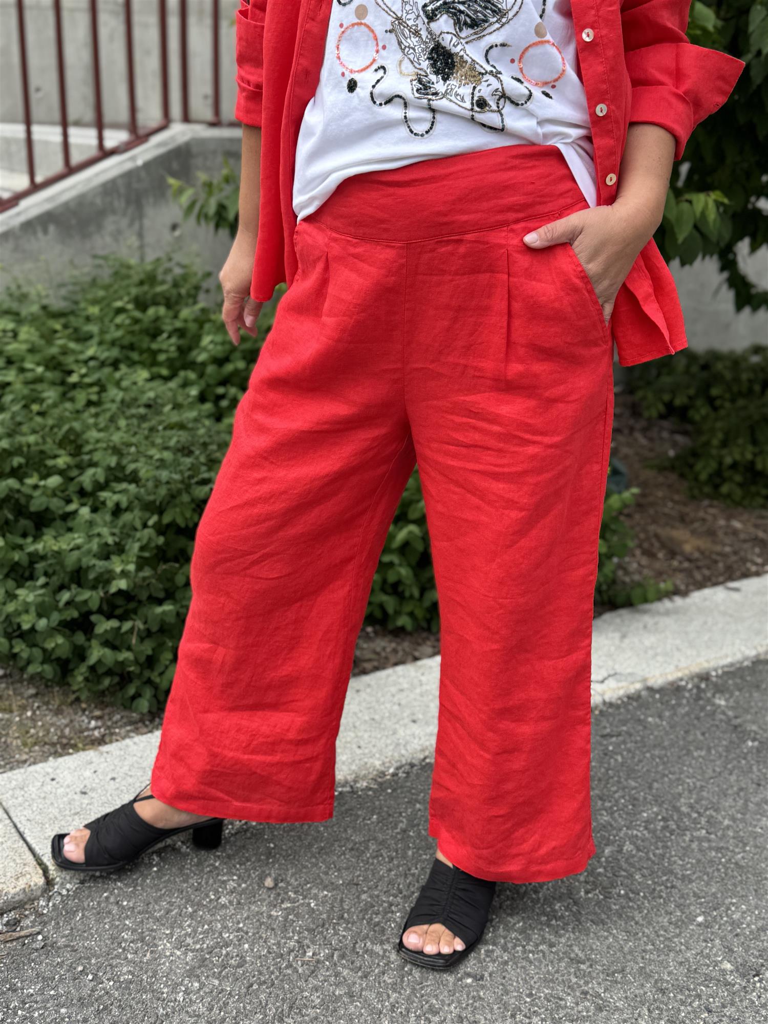 Any linen pant Red