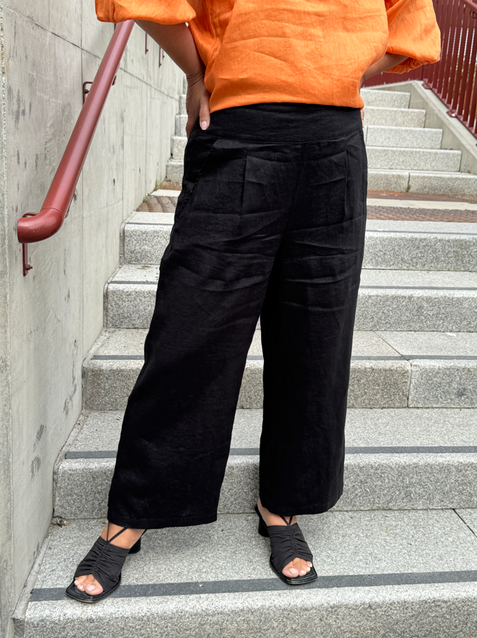 Any linen pant Black