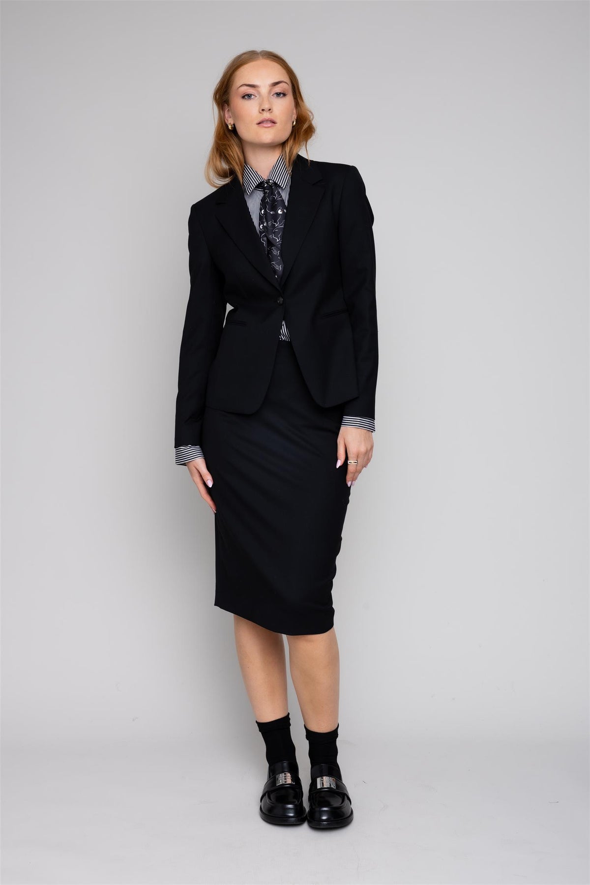 Ava Blazer Black