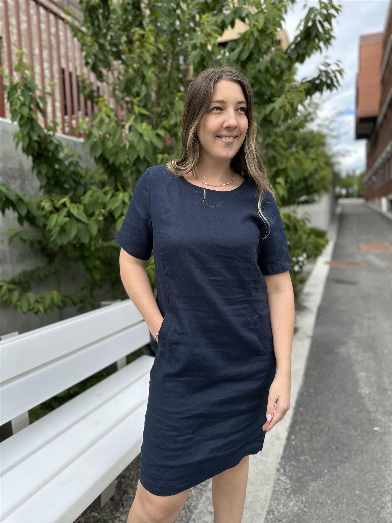 Miami linen dress Navy