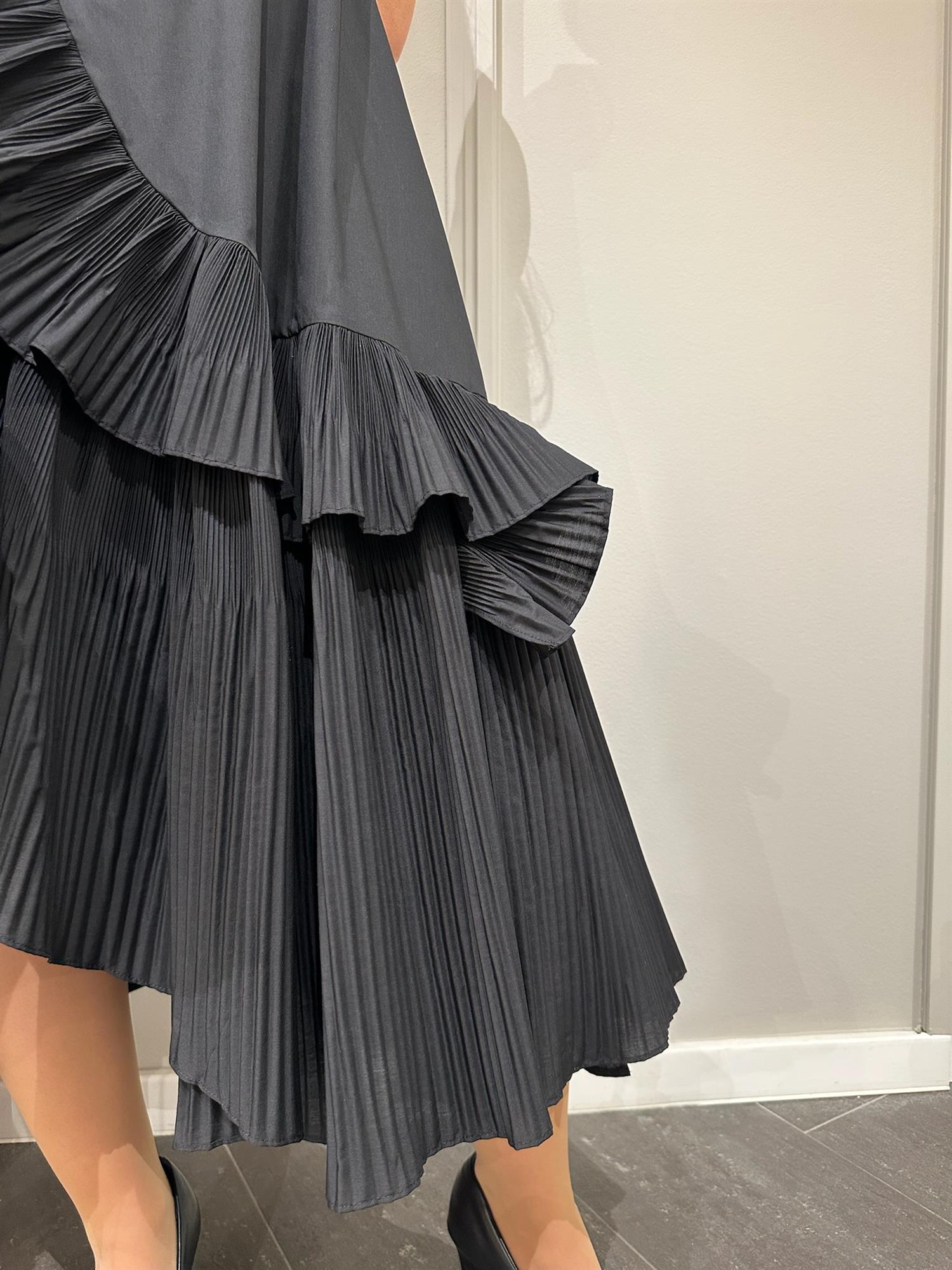 Dress M6EL00 Nero