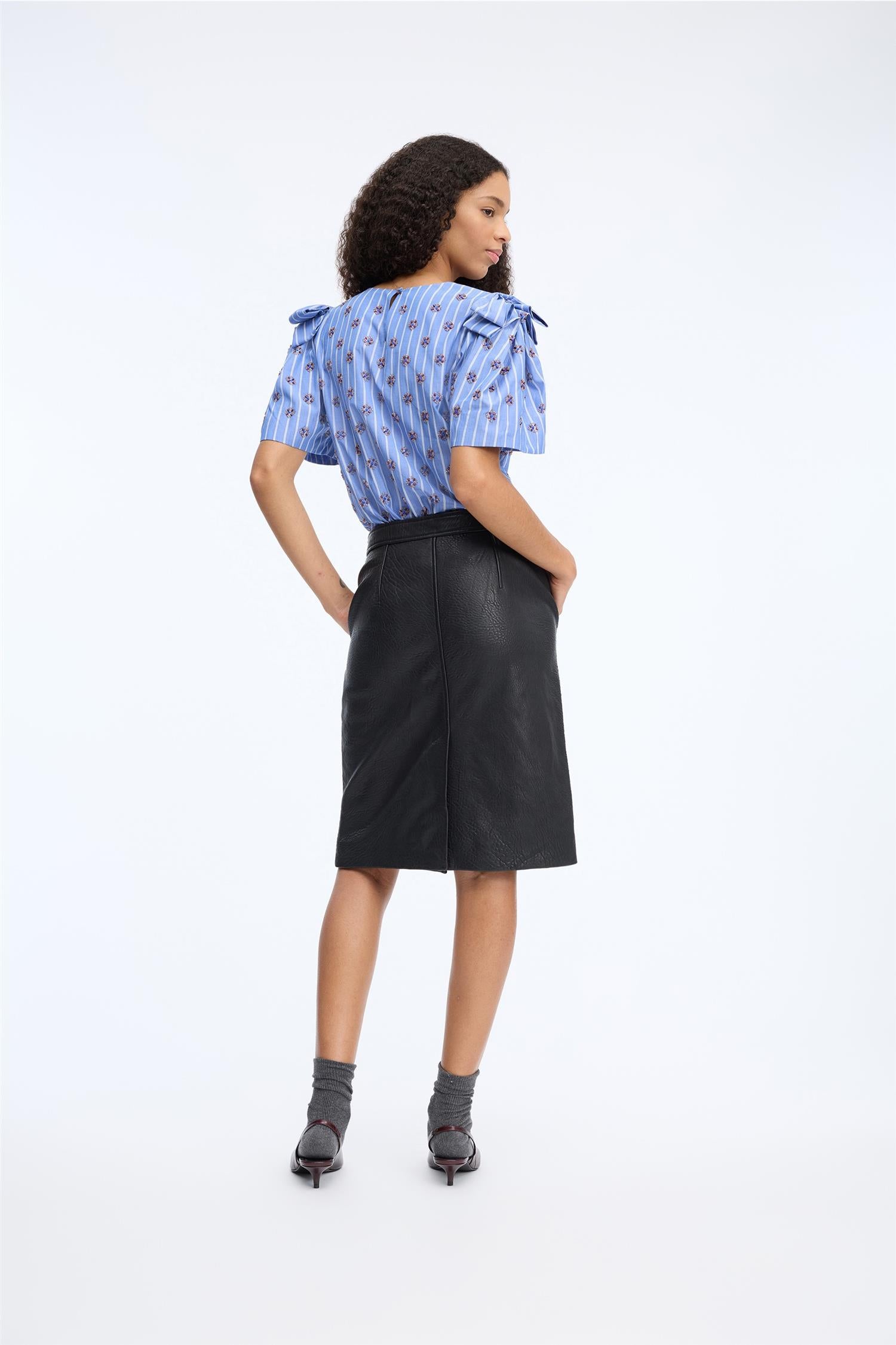 Vapouri Blouse Blue