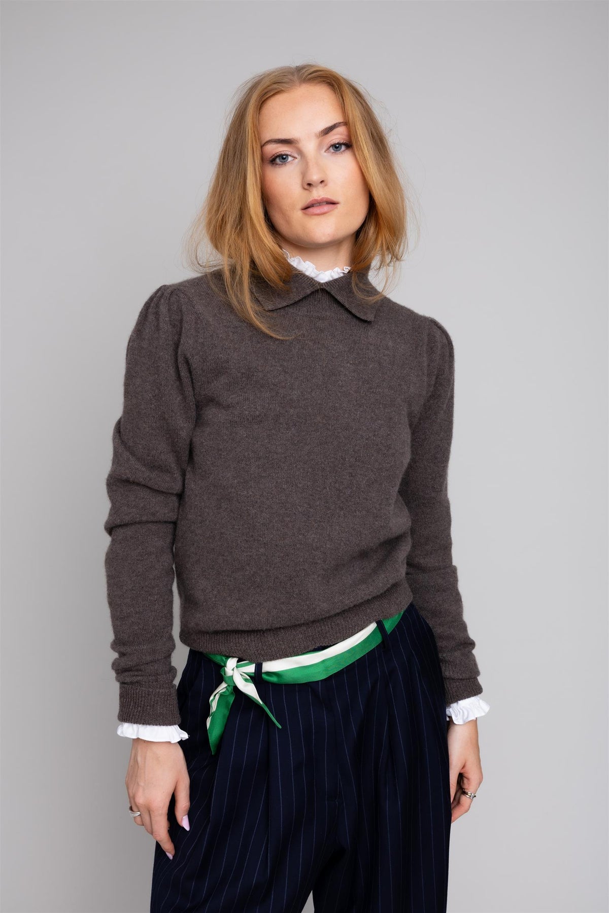 W.Lea LS Collar Top Taupe