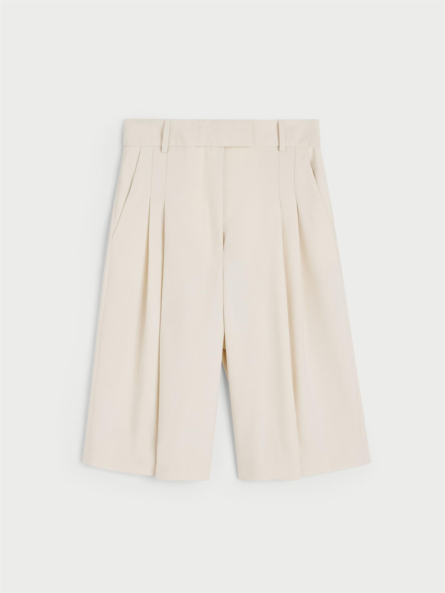 Cymbaria Short Soft White