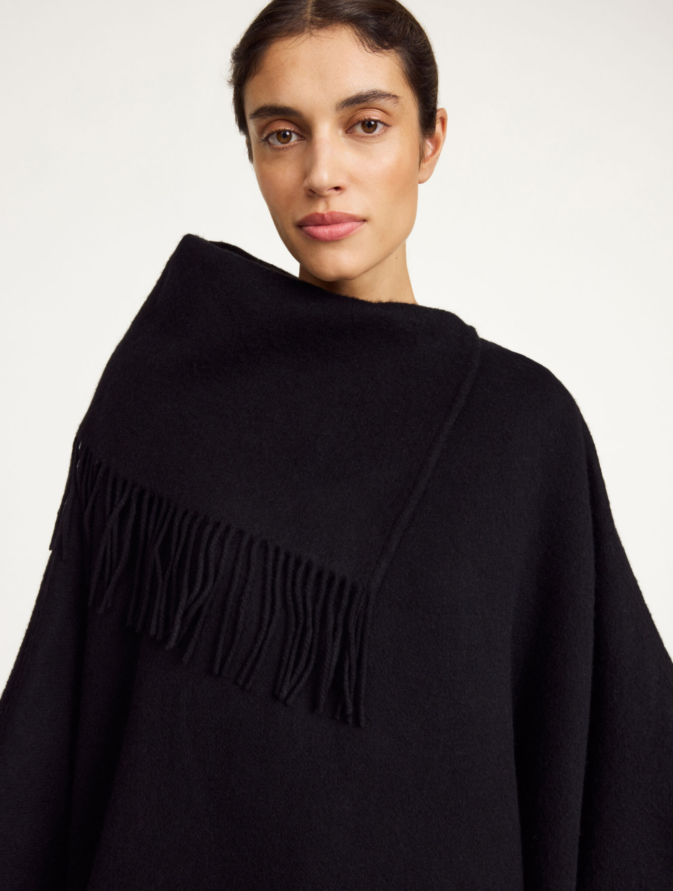 Turtlo Wool Poncho - Black