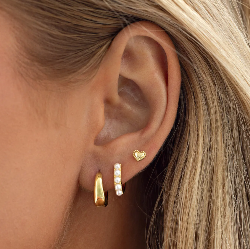 Faye - Classic Wide Hoop Earrings - Gold