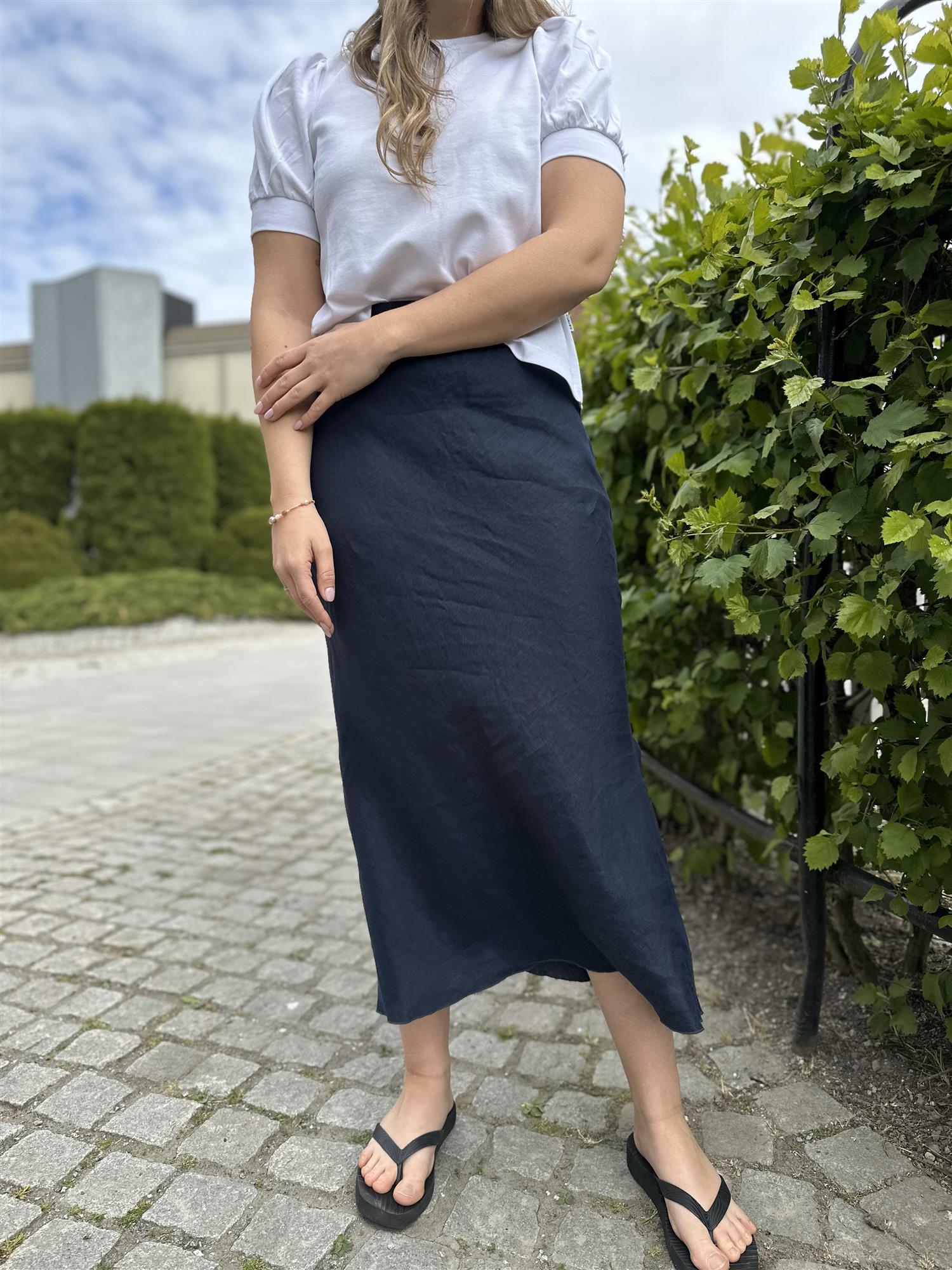 BIonda Linen Skirt Navy