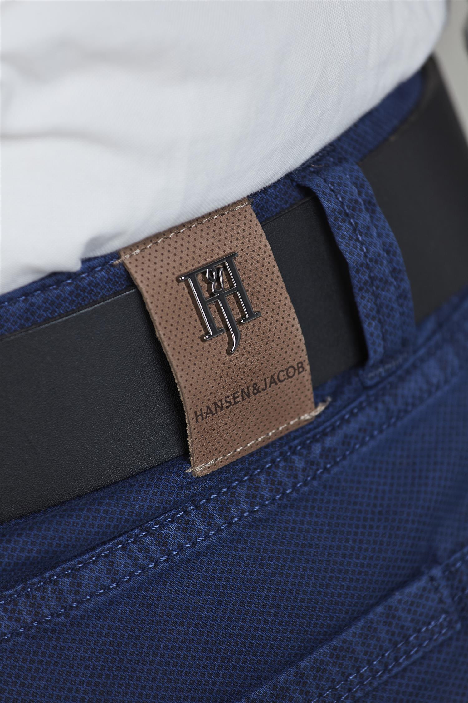 5-PKT Cut`n Sew Fiji Print Dark Blue