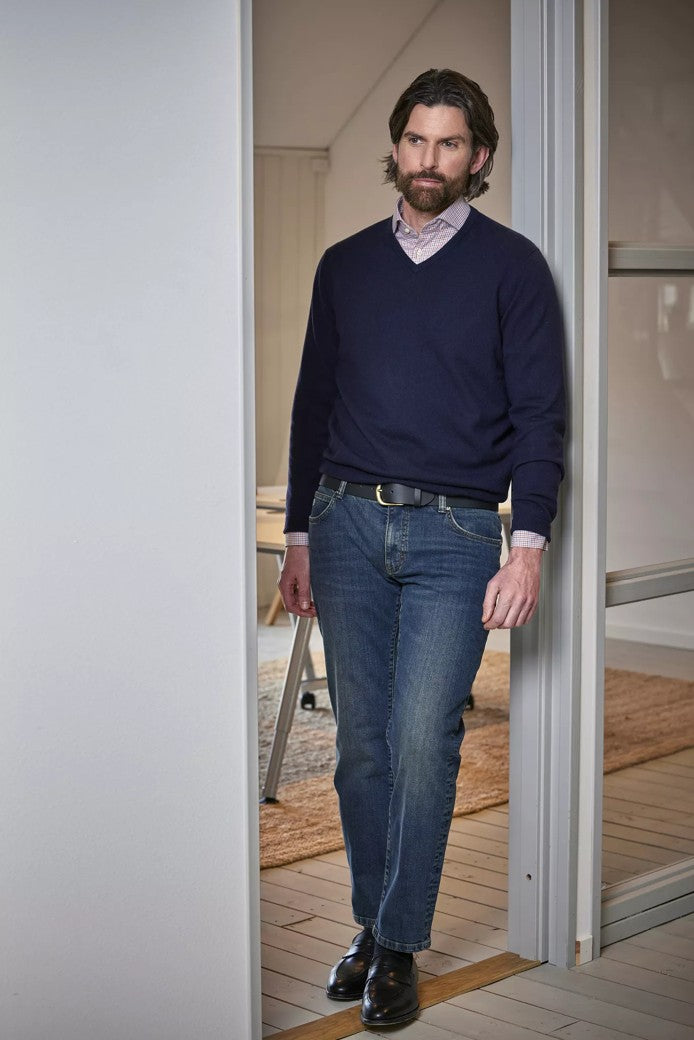 Geelong Knitted V-Neck Sweater Dark Blue
