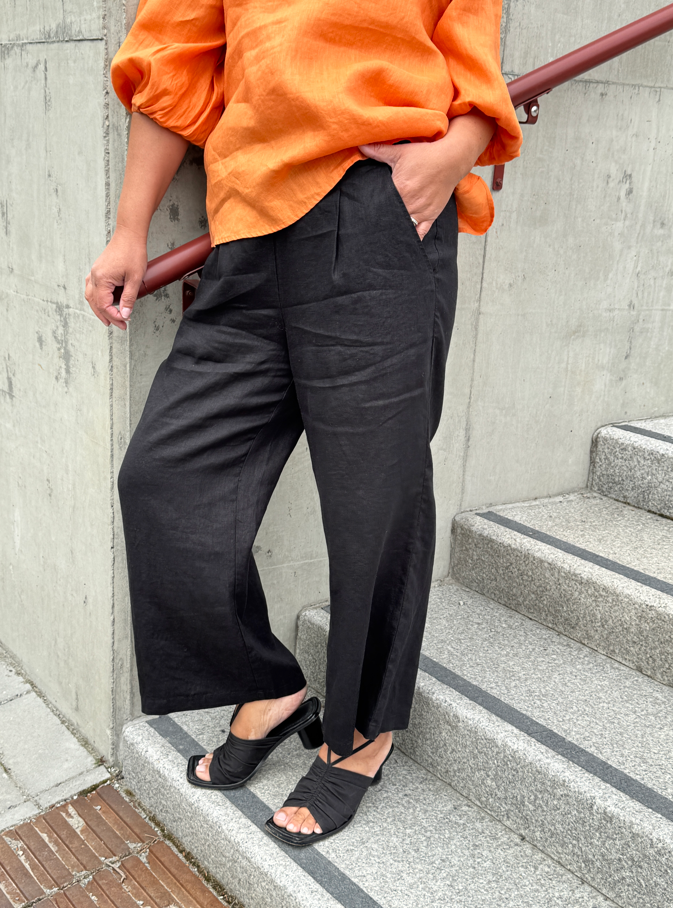 Any linen pant Black