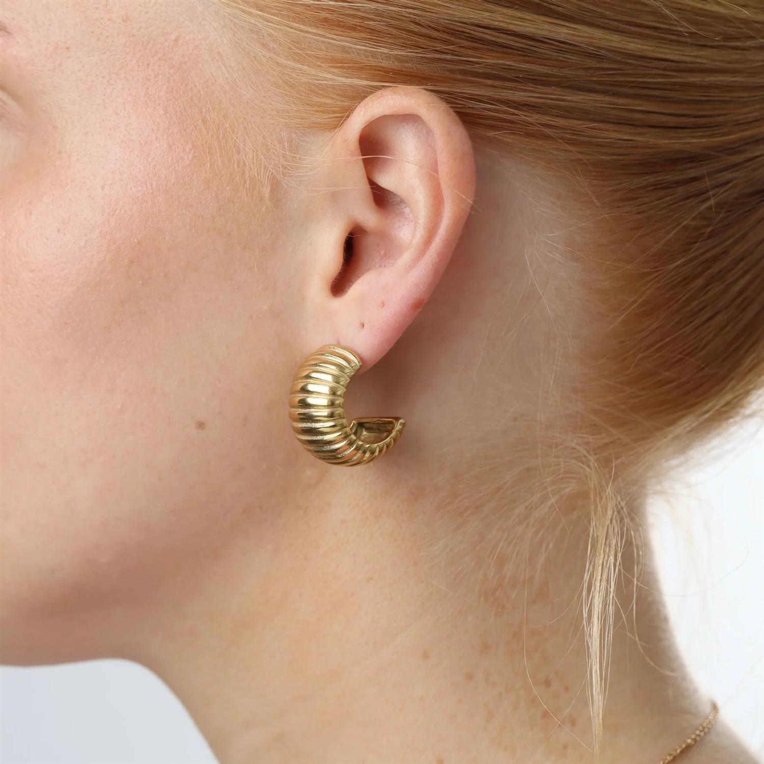 Alima chunky stud earring