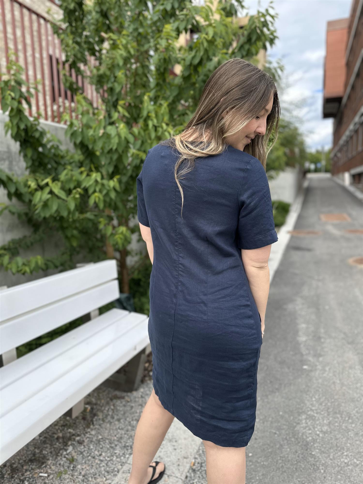 Miami linen dress Navy