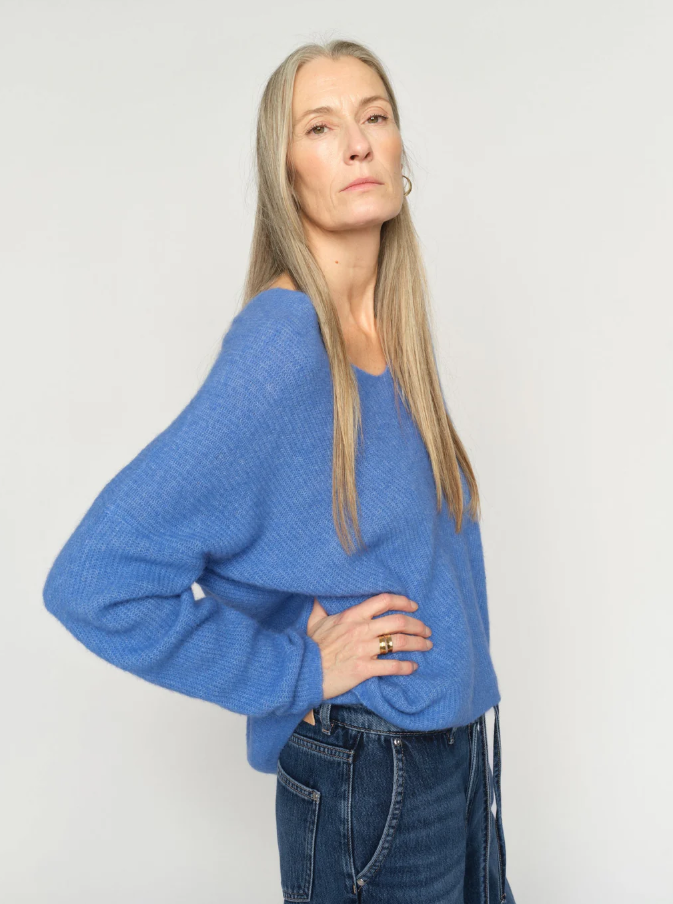 Mmthora V-Neck Knit Ultramarine