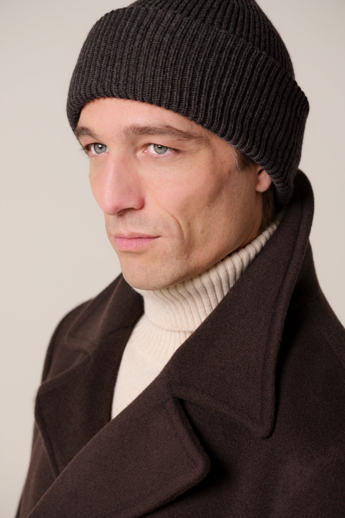 Beanie Wool Dk.Brown